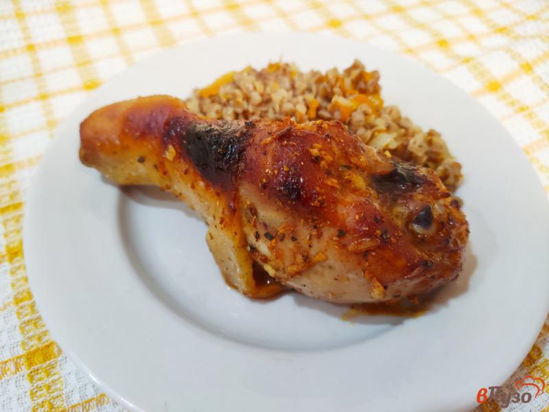 Фото приготовление рецепта: Куриные голени в медово-чесночном маринаде шаг №7