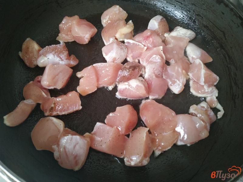 Фото приготовление рецепта: Кабачки тушеные с куриным филе шаг №1