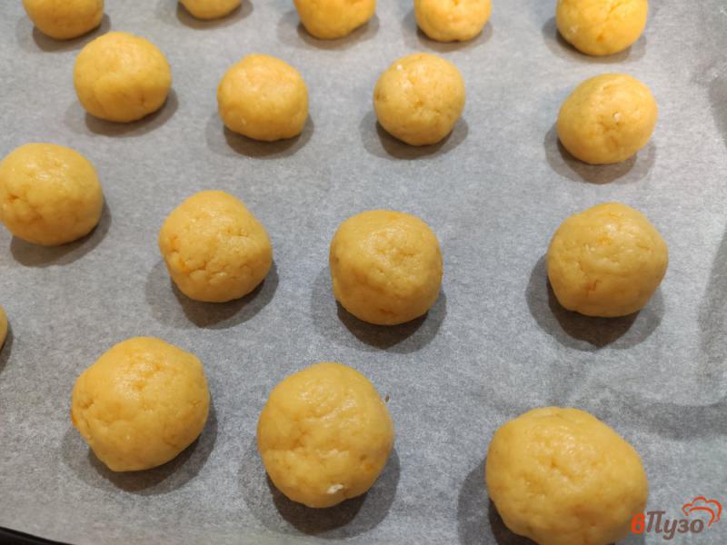 Фото приготовление рецепта: Печенье на варёных желтках шаг №6