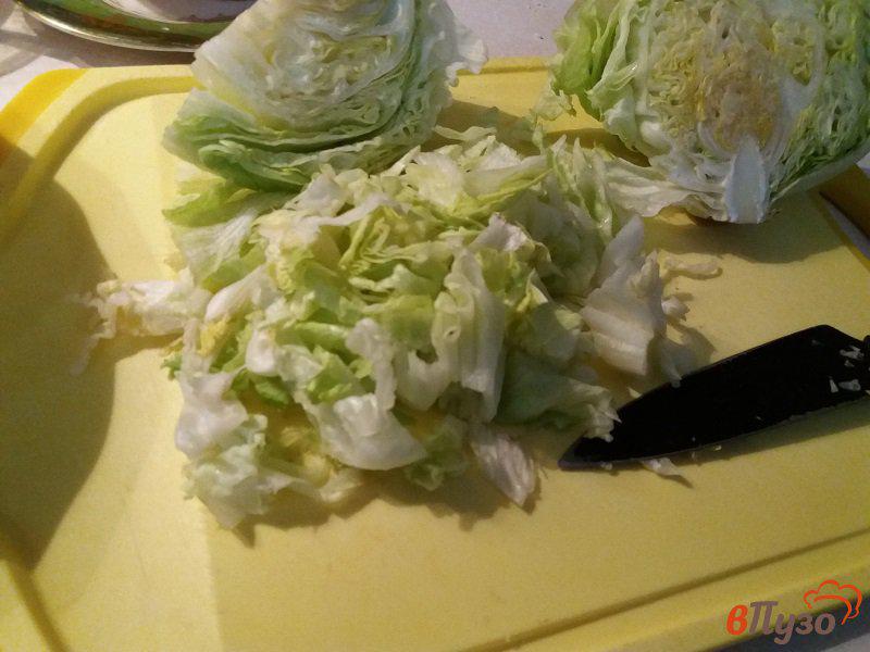 Фото приготовление рецепта: Овощной салат с творожным сыром и кедровыми орешками шаг №7
