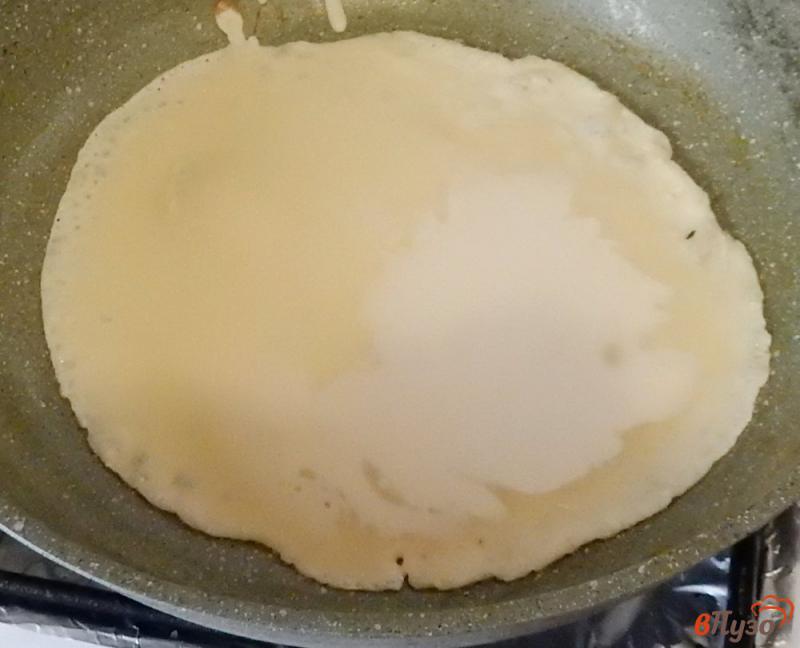Фото приготовление рецепта: Блинчики с яичной начинкой шаг №3