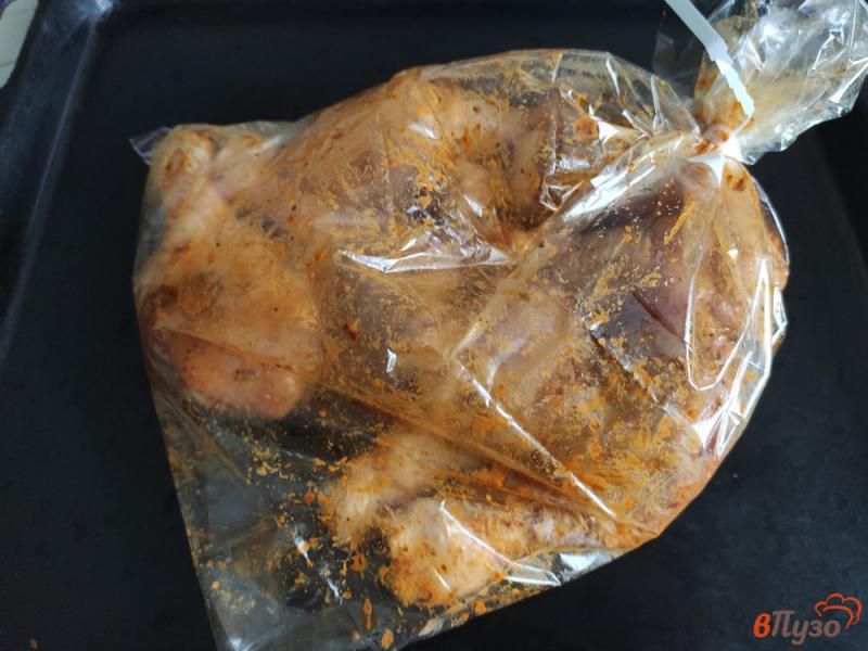 Фото приготовление рецепта: Запечённые куриные голени с горчицей шаг №4