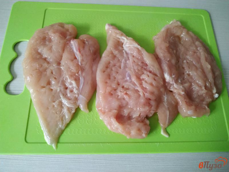 Фото приготовление рецепта: Куриная отбивная в панировочных сухарях шаг №1