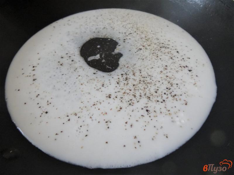 Фото приготовление рецепта: Медальоны из вырезки запеченные с беконом в кокосовом молоке шаг №6