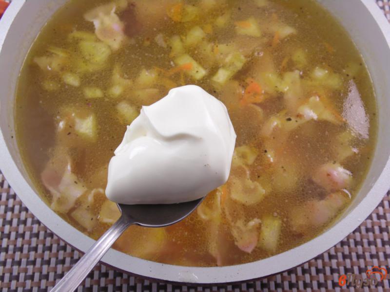 Фото приготовление рецепта: Суп фасолево-сырный с беконом шаг №6