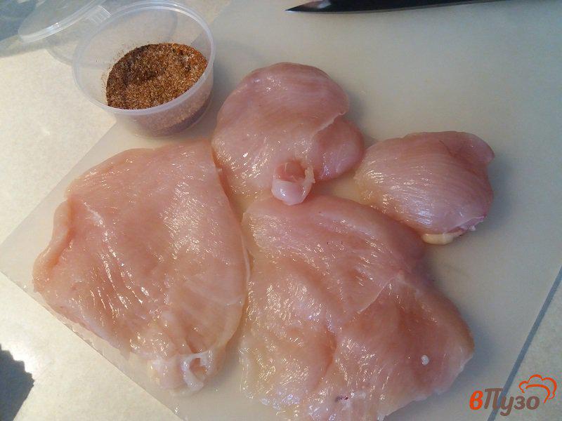 Фото приготовление рецепта: Классические отбивные из куриного филе шаг №2