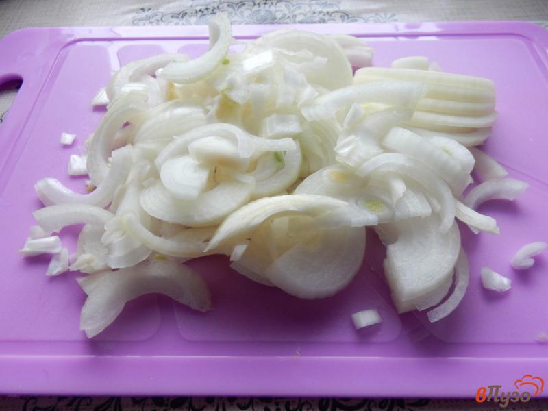 Фото приготовление рецепта: Свинина с помидорами под сметанным соусом шаг №1
