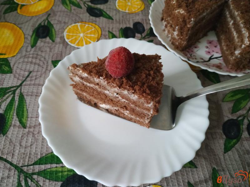 Фото приготовление рецепта: Шоколадный торт в микроволновке шаг №14