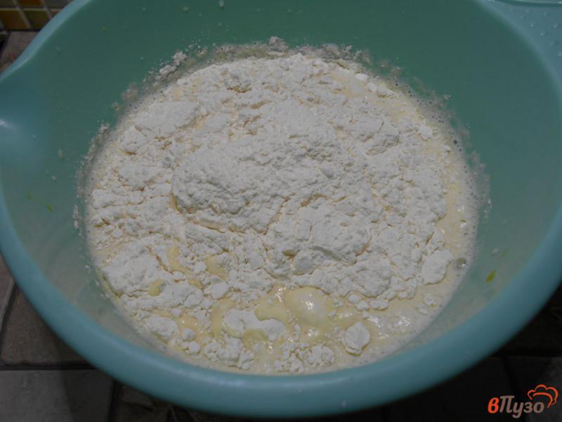 Фото приготовление рецепта: Блины с утиной печенью и сыром шаг №3