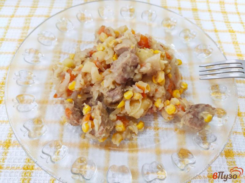 Фото приготовление рецепта: Овощное рагу со свининой и кукурузой шаг №7