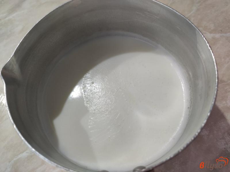 Фото приготовление рецепта: Блинчики на молоке с корицей шаг №3