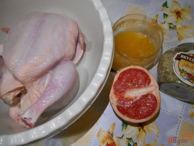 Фото приготовление рецепта: Курица запеченная в медово-грейпфрутовом маринаде шаг №1