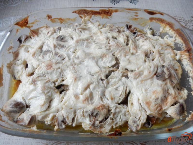 Фото приготовление рецепта: Сайда запеченная с грибами и овощами шаг №10