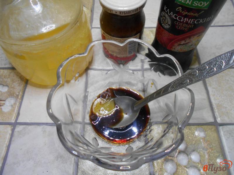 Фото приготовление рецепта: Кальмары в соево-медовом соусе шаг №2