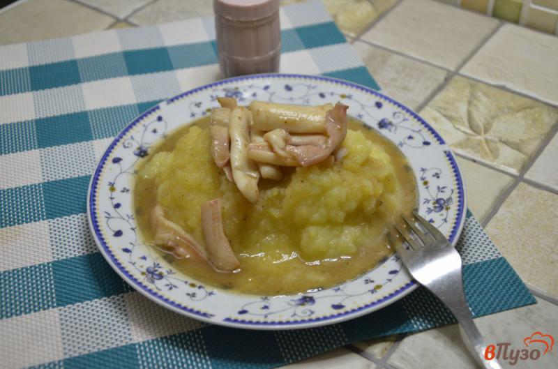Фото приготовление рецепта: Кальмары в соево-медовом соусе шаг №4