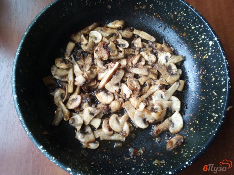 Фото приготовление рецепта: Домашняя лапша с грибами шаг №11