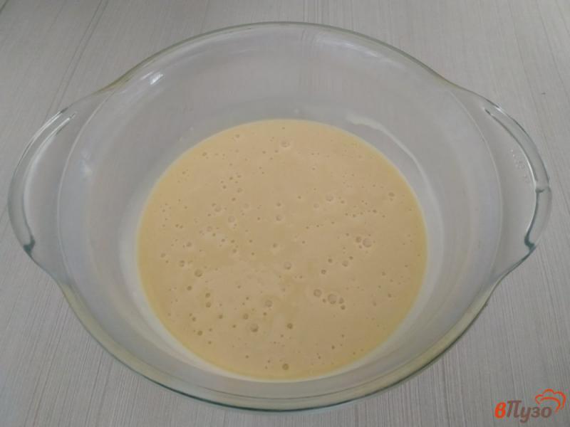 Фото приготовление рецепта: Лимонный пирог в микроволновке шаг №5