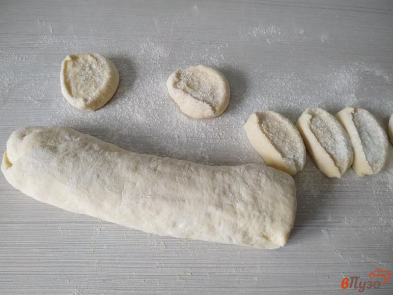 Фото приготовление рецепта: Пирожки со щавелем шаг №5