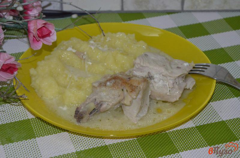 Фото приготовление рецепта: Курица кусочками в йогуртовом соусе шаг №4