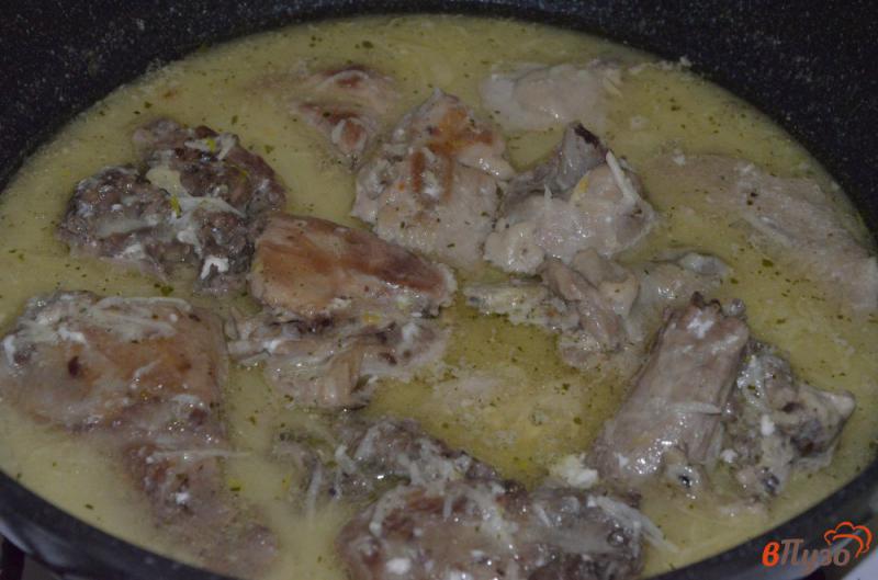 Фото приготовление рецепта: Курица кусочками в йогуртовом соусе шаг №3