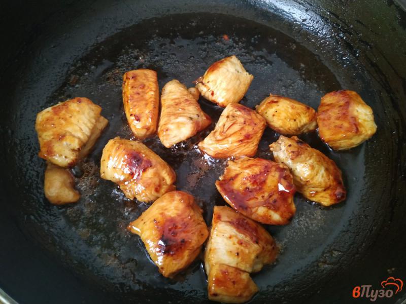 Фото приготовление рецепта: Куриное филе в медовом маринаде шаг №6