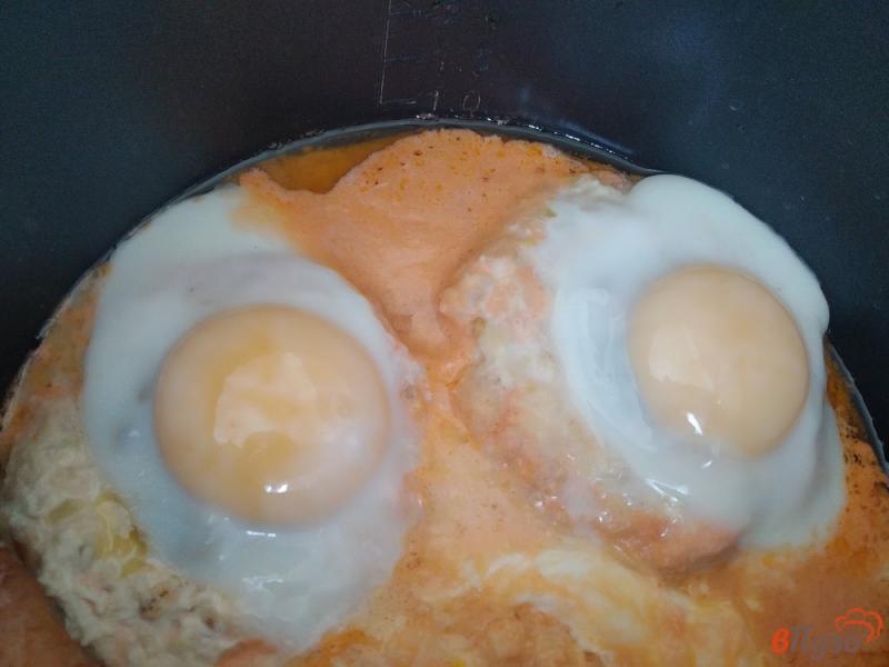 Фото приготовление рецепта: Гнезда из куриного фарша с яйцом и грибами шаг №10