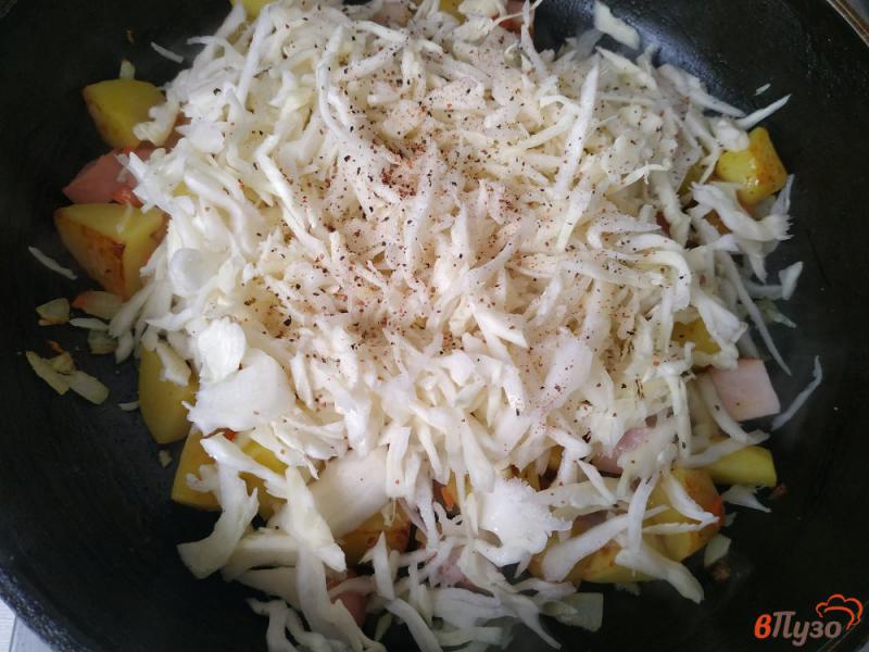 Фото приготовление рецепта: Овощное рагу с сосисками шаг №8