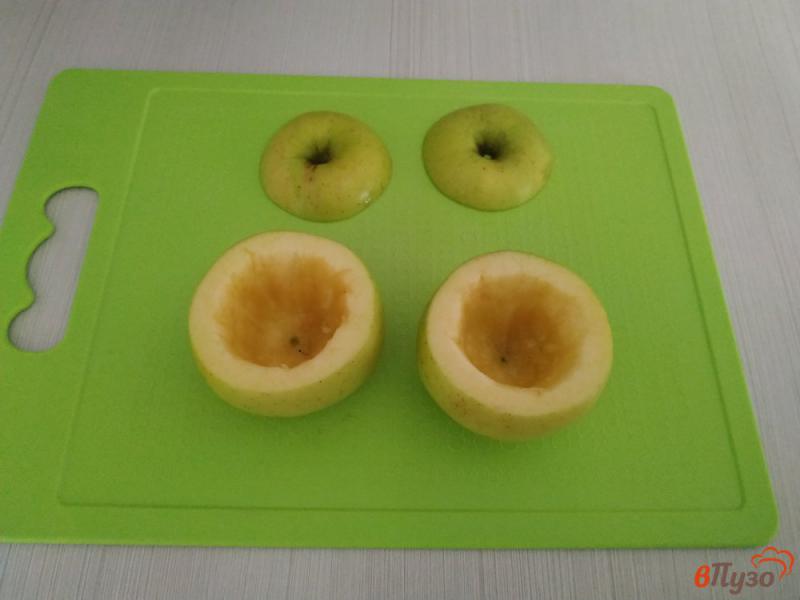 Фото приготовление рецепта: Запечённые яблоки в микроволновке шаг №1