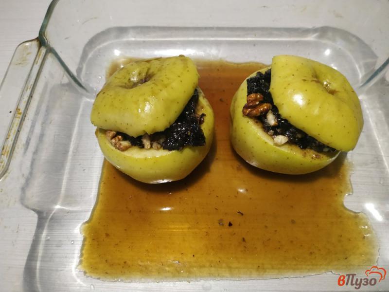 Фото приготовление рецепта: Запечённые яблоки в микроволновке шаг №6