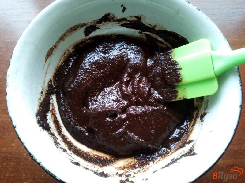Фото приготовление рецепта: Шоколадные конфеты в домашних условиях шаг №4