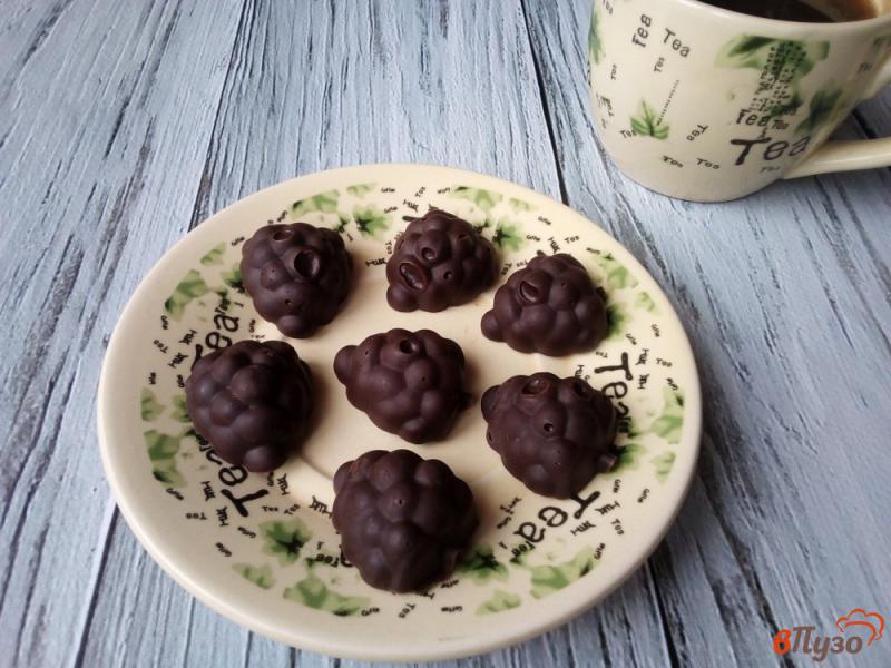 Фото приготовление рецепта: Шоколадные конфеты в домашних условиях шаг №7