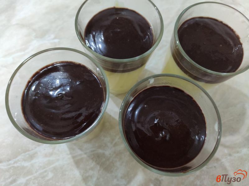 Фото приготовление рецепта: Молочный десерт с шоколадом шаг №9