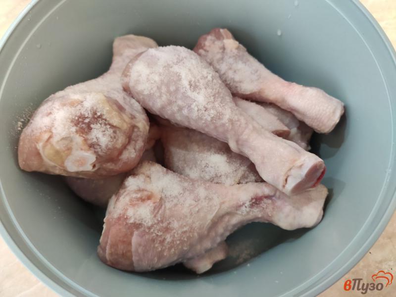 Фото приготовление рецепта: Куриные голени запечённые с кетчупом шаг №1