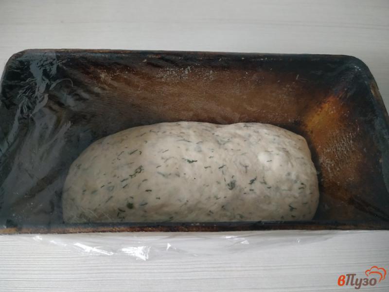 Фото приготовление рецепта: Хлеб формовой с укропом шаг №5