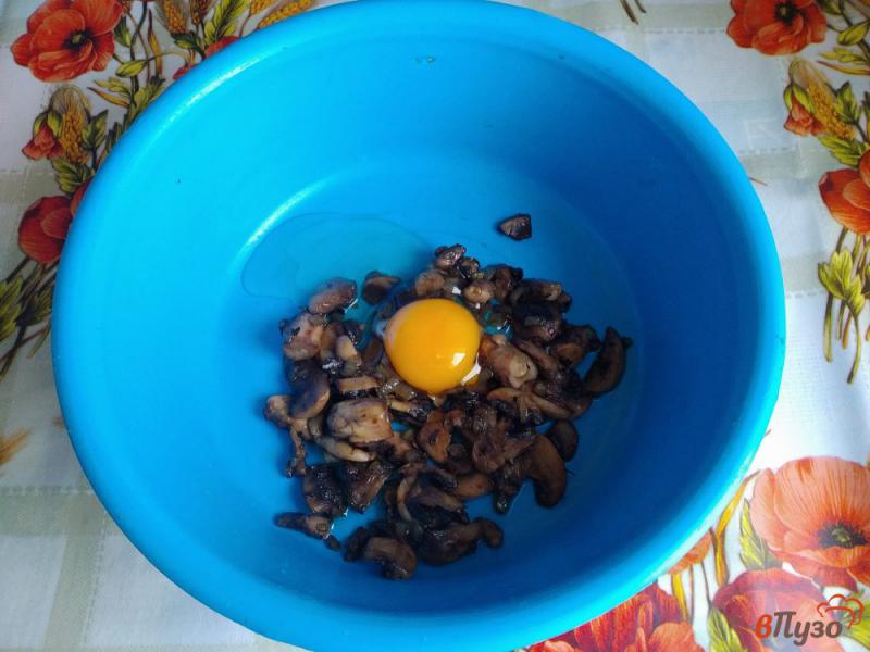 Фото приготовление рецепта: Котлеты из картофеля и грибов шаг №3