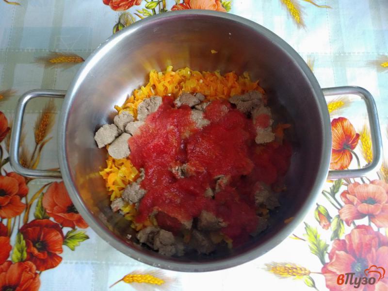 Фото приготовление рецепта: Печень с овощами в томатном соусе шаг №9
