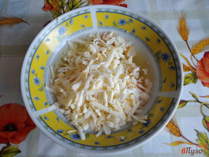 Фото приготовление рецепта: Яичница с рисом и куриным филе шаг №6
