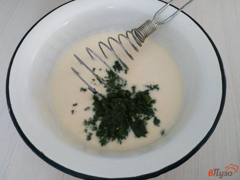 Фото приготовление рецепта: Блинчики со шпинатом и сливочным сыром шаг №5