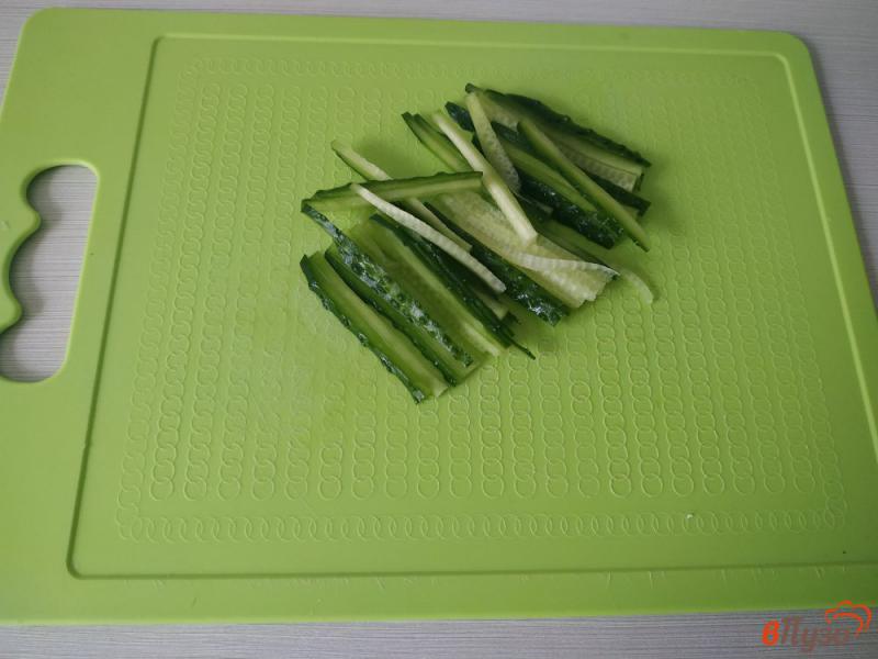 Фото приготовление рецепта: Блинчики со шпинатом и сливочным сыром шаг №9