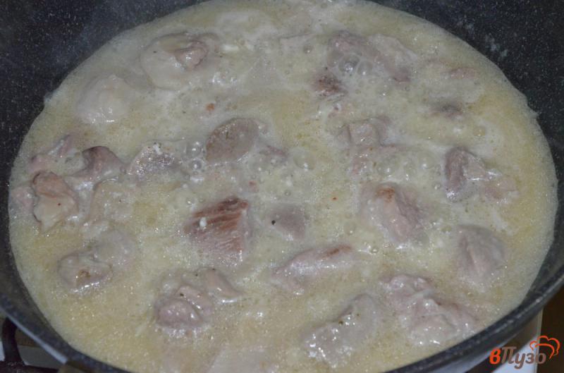 Фото приготовление рецепта: Свинина с картофелем шаг №3