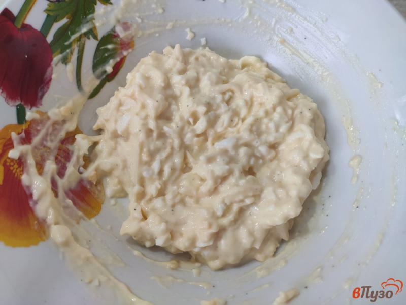 Фото приготовление рецепта: Сырный салат шаг №4