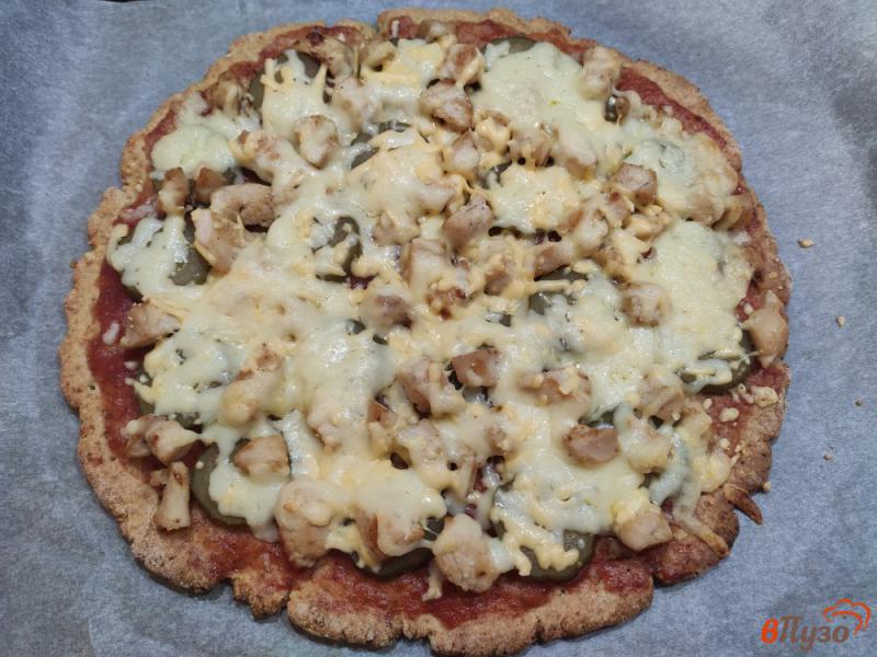 Фото приготовление рецепта: Пицца на творожной тесте шаг №11