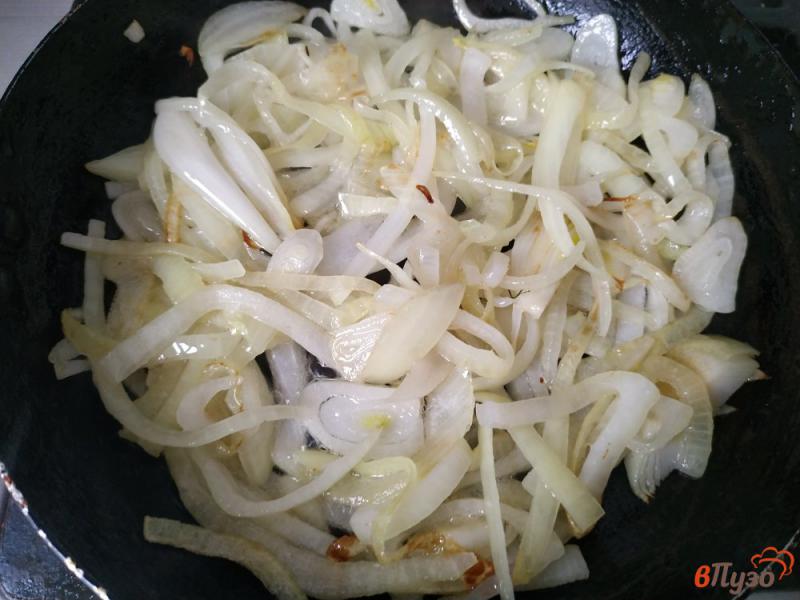 Фото приготовление рецепта: Салака в томате запечённая в духовке шаг №6