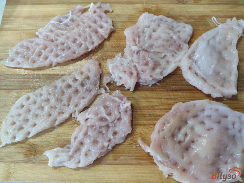 Фото приготовление рецепта: Отбивные из куриного филе маринованные в кефире шаг №1