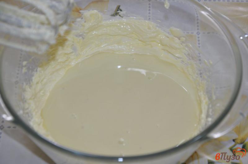 Фото приготовление рецепта: Торт «Птичье молоко» шаг №7