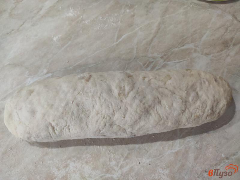 Фото приготовление рецепта: Белый хлеб с жареным луком шаг №10