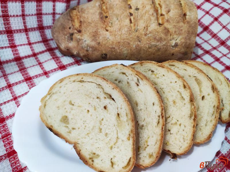 Фото приготовление рецепта: Белый хлеб с жареным луком шаг №13