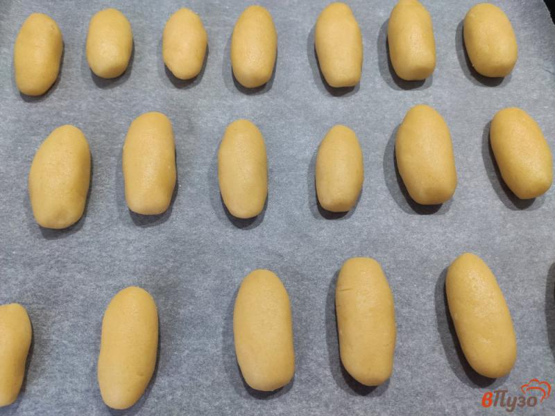Фото приготовление рецепта: Песочное печенье на утином жире и варёных желтках шаг №5