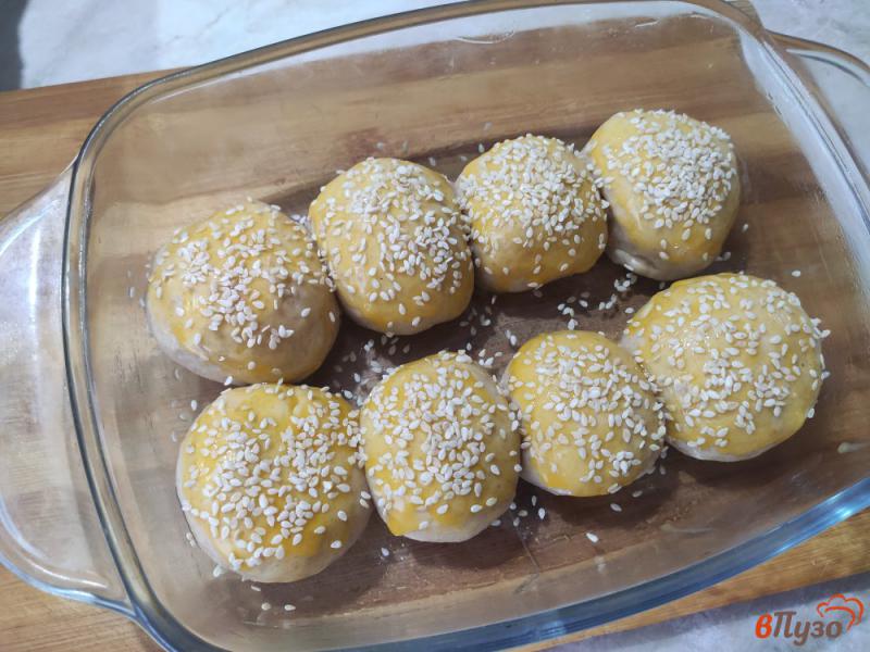 Фото приготовление рецепта: Молочные булочки с кунжутом шаг №6