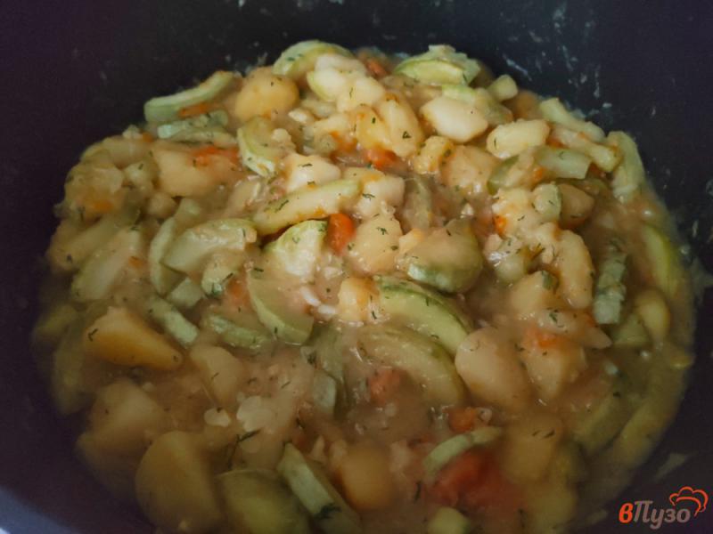 Фото приготовление рецепта: Овощное рагу с картофелем и кабачком шаг №5
